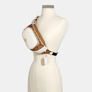 New Coach Signature Belt Bag